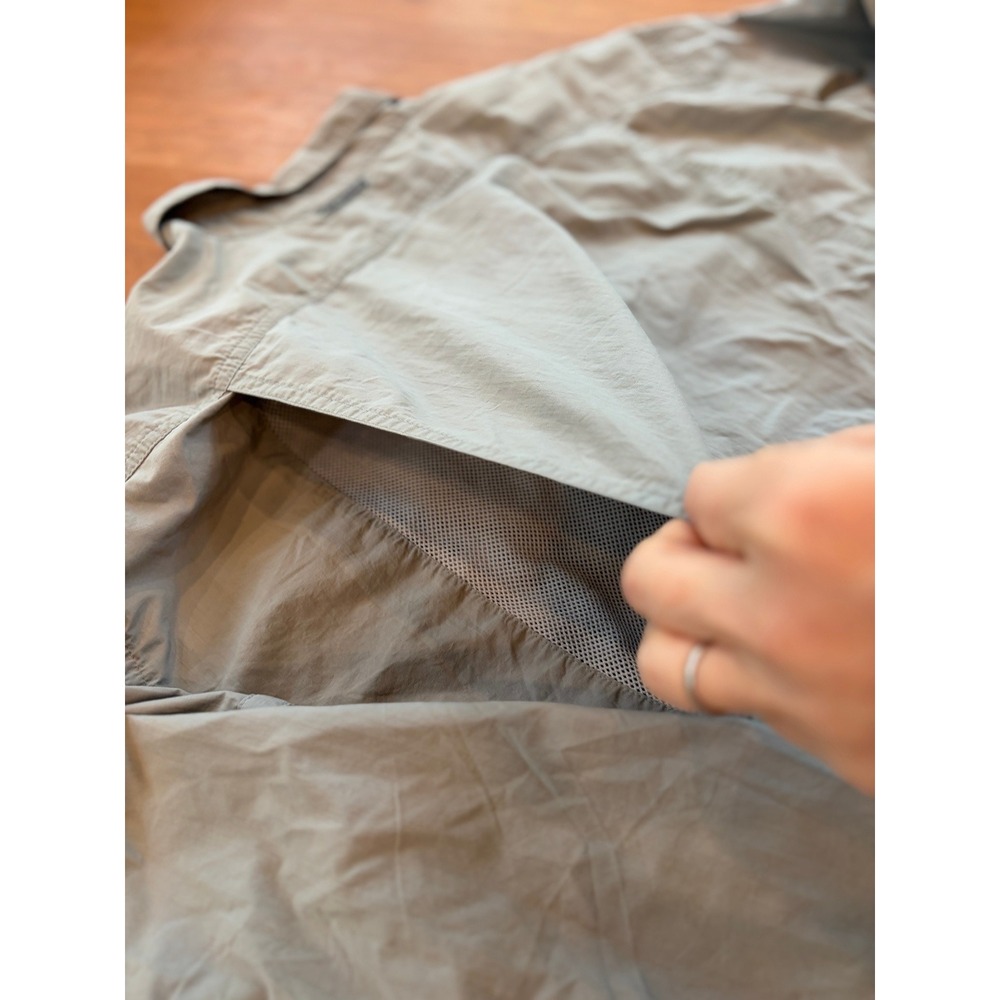 Lot of 5 Men's XXL Outdoor Fishing Hunting Hiking Shirts Patagonia Simms - Picture 8 of 13
